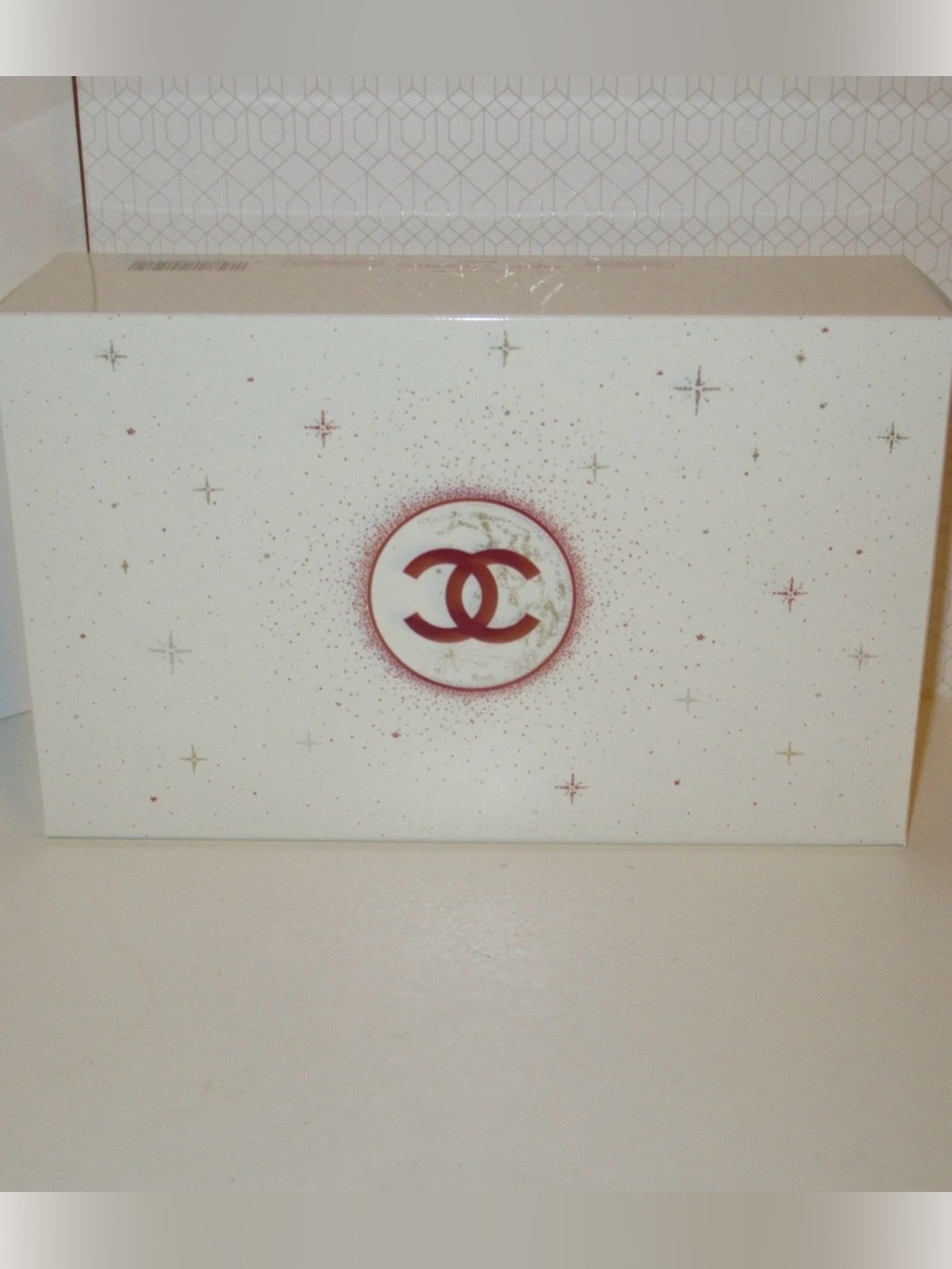 NEW CHANEL Red Tweed Makeup Bag Pouch 2022 Edition. Gold front & zip logo. NIB - Picture 7 of 7